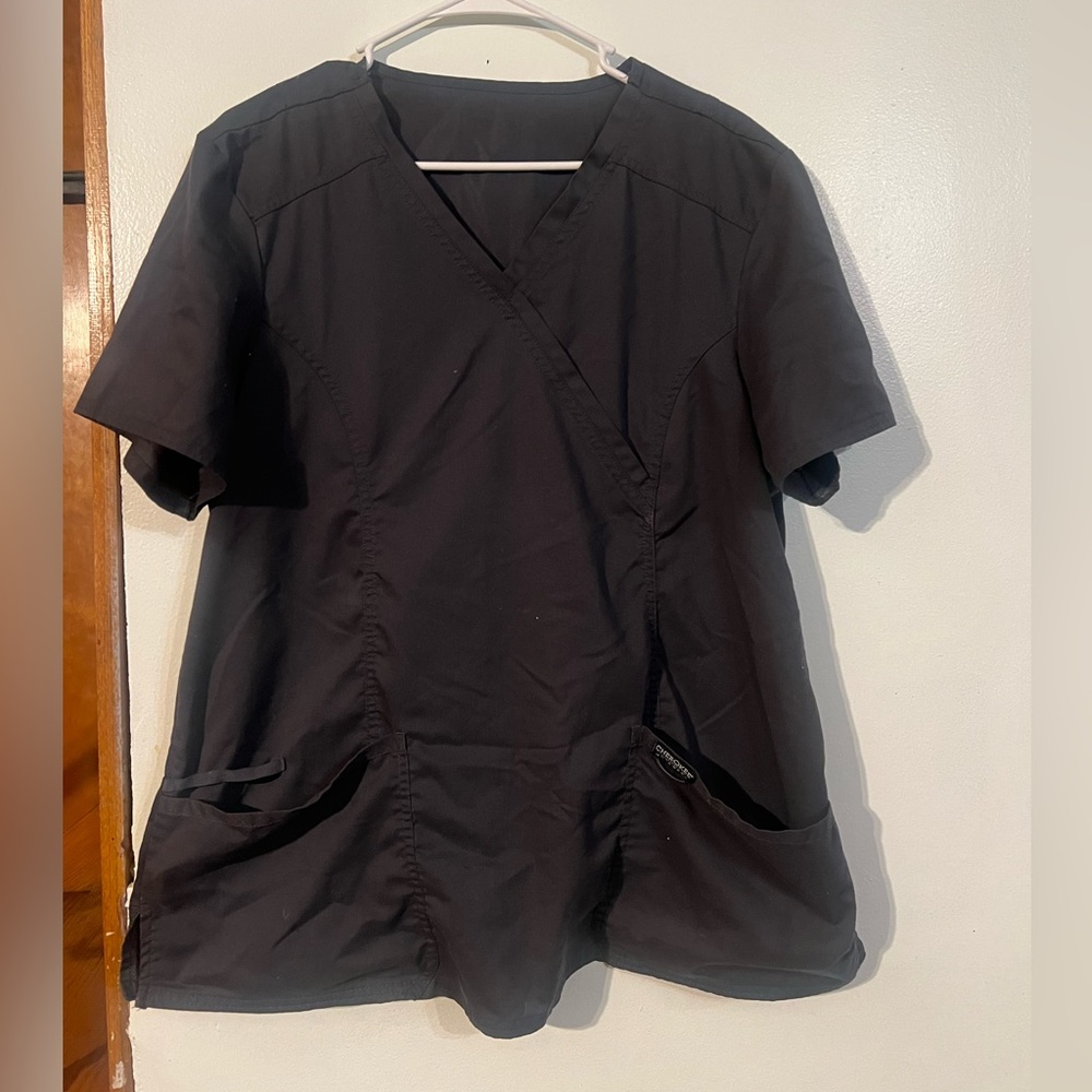 Cherokee scrub top